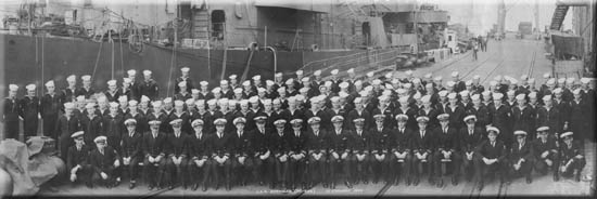 Photo of 1946 Spangler Crew, Compliments of Guy E. Thompson